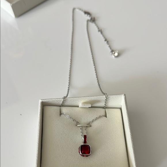 Swarovski JANUARY RED Silver Crystal Necklace BRAND NEW 16in-1in - Picture 7 of 7